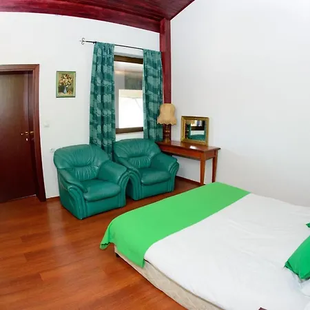 샬레 Self Catering Kulina