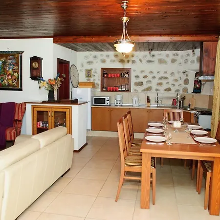 Self Catering Kulina شاليه
