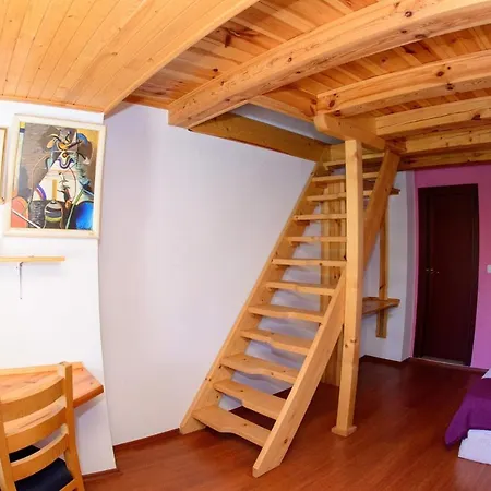 Alpesi faház Self Catering Kulina Banszko